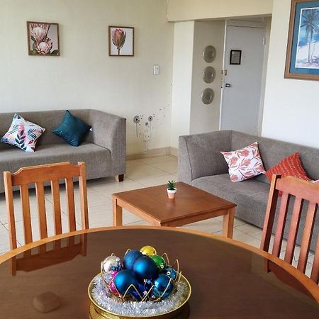 Upmarket Beach Flat, Free Wifi & Disneyplus Apartment Durban Exterior photo