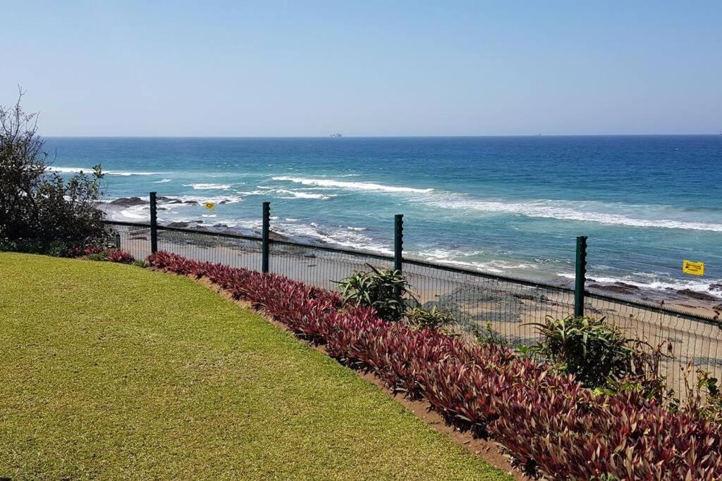 Upmarket Beach Flat, Free Wifi & Disneyplus Apartment Durban Exterior photo